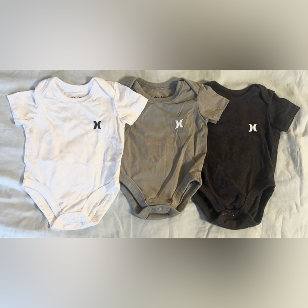 Hurley Infant Bodysuit Trio - Dark Gray, Light Gray, White 3m